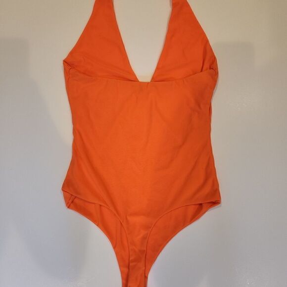 Fashion Nova Neon Orange Halter V-neck Bodysuit - Picture 5 of 8